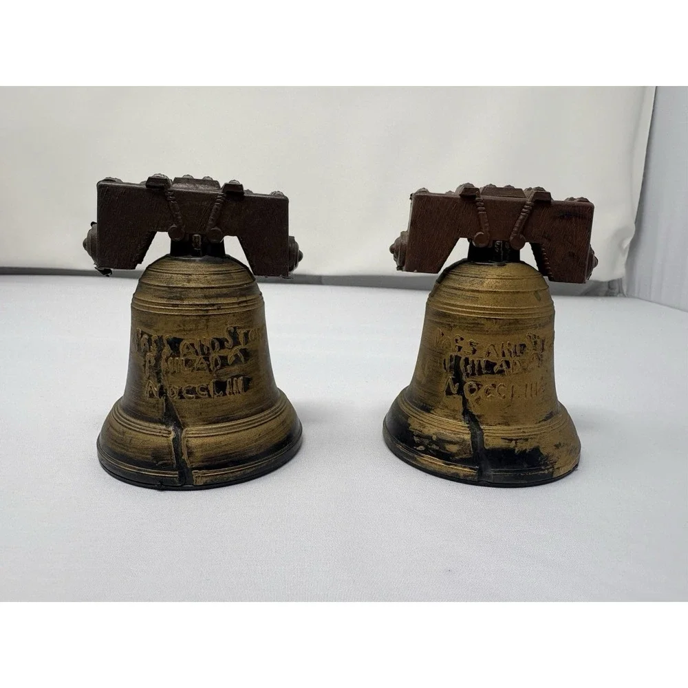 Vintage Liberty Bell Salt & Pepper Shakers 3.5